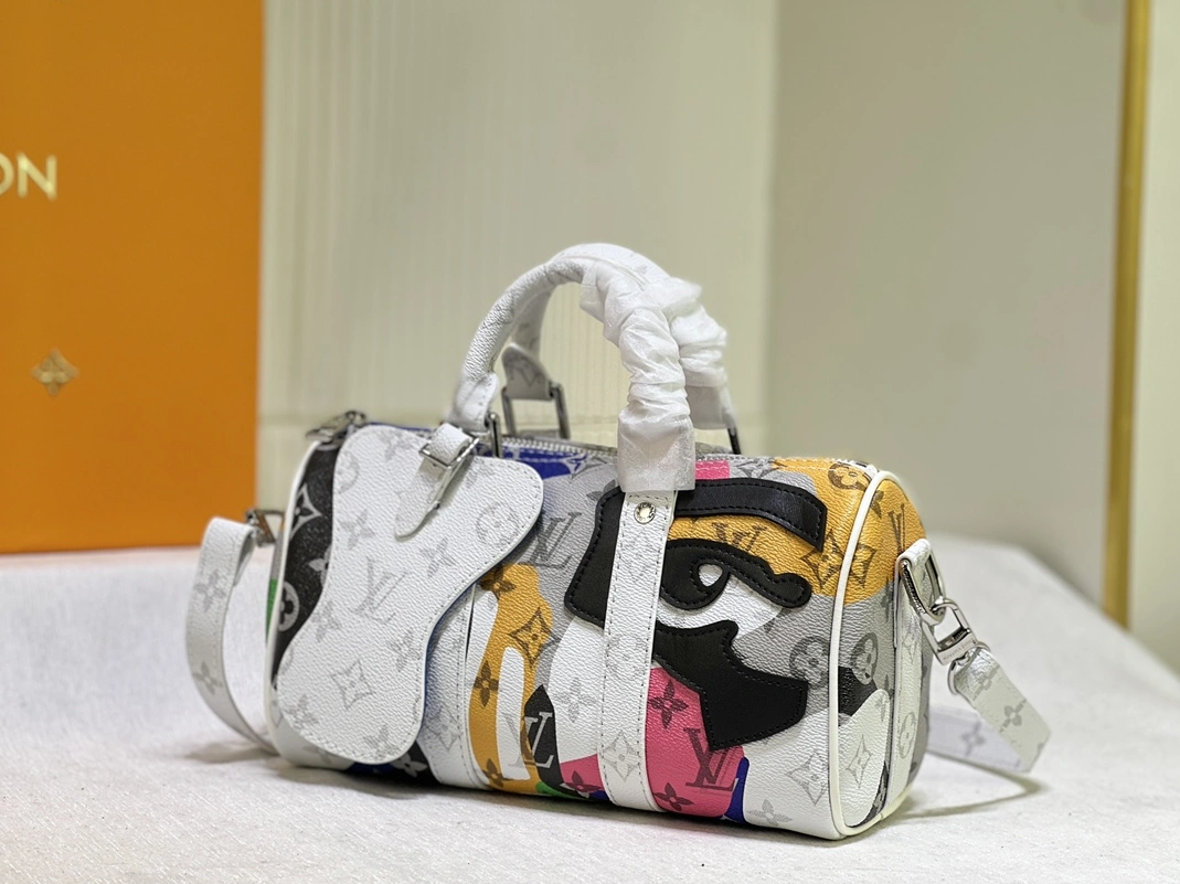 Louis Vuitton AAA Quality Handbags For Women Comfortable 9025 - Image 3