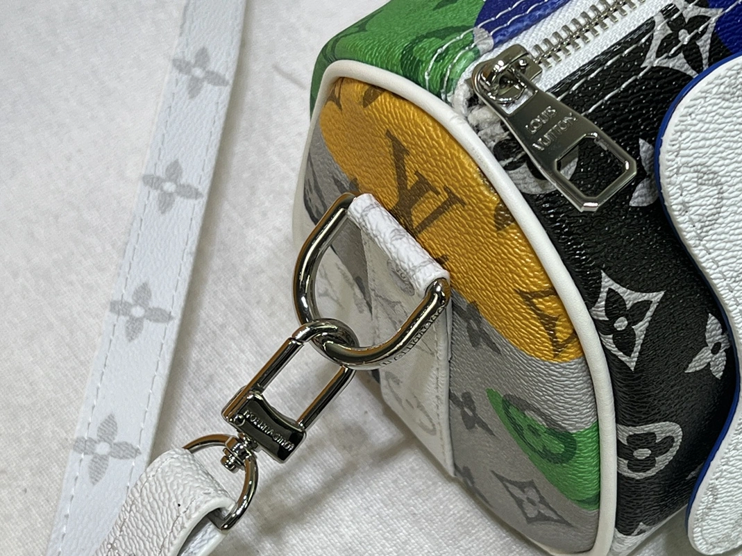 Louis Vuitton AAA Quality Handbags For Women Comfortable 9025 - Image 5