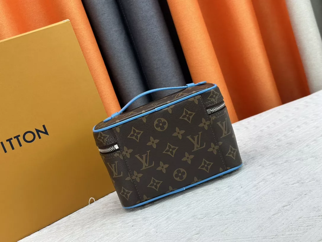 Louis Vuitton AAA Quality Handbags For Women Durable 6974 - Image 4