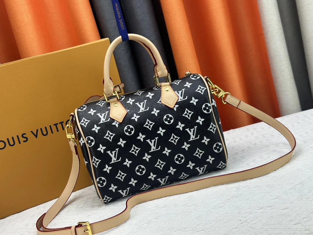 Louis Vuitton AAA Quality Handbags For Women Elegant 1747 - Image 4
