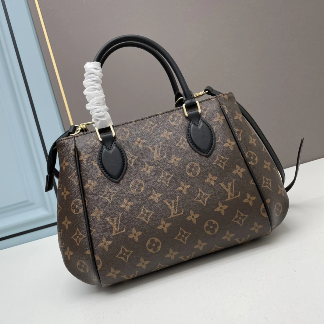 Louis Vuitton AAA Quality Handbags For Women Minimalist 5709 - Image 3