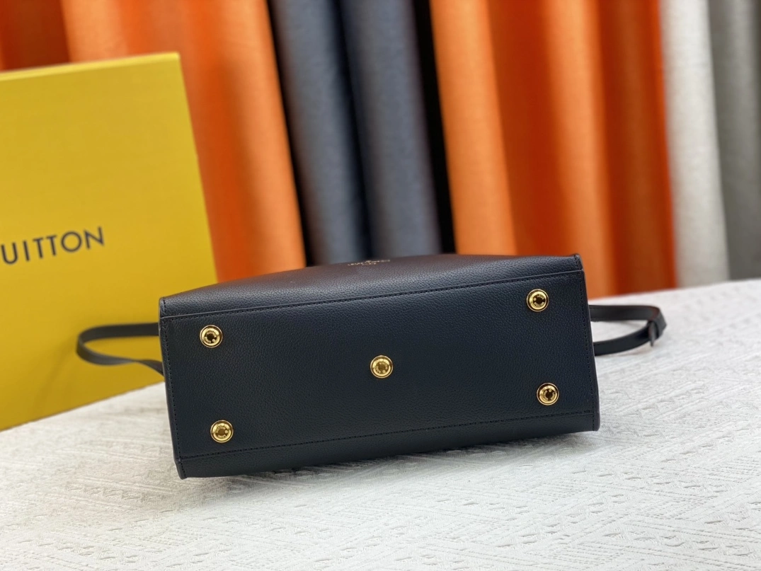 Louis Vuitton AAA Quality Handbags For Women Resilient 5592 - Image 4