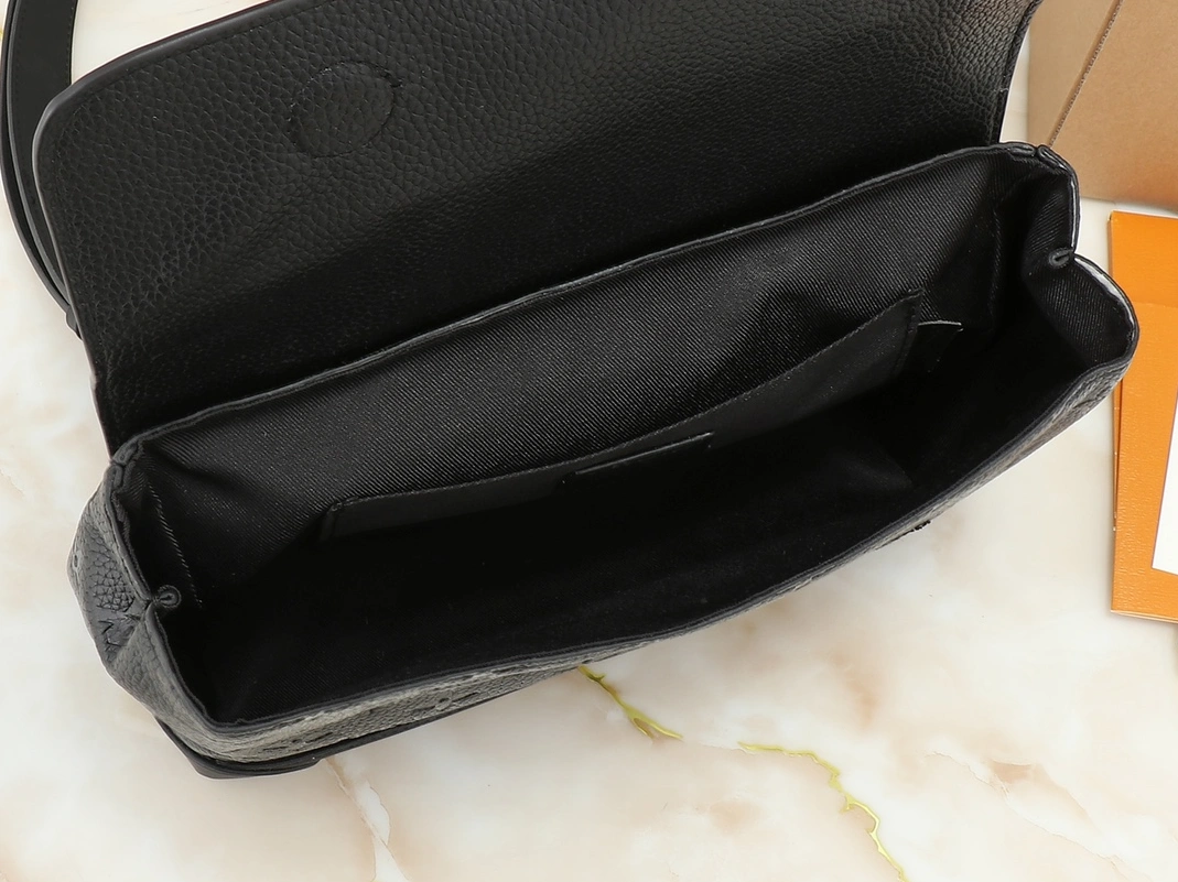 Louis Vuitton AAA Quality Messenger Bags For Unisex Unique 8591 - Image 8