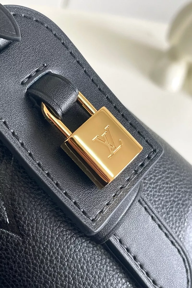 Louis Vuitton AAA Quality Messenger Bags For Women Compact 1145 - Image 6