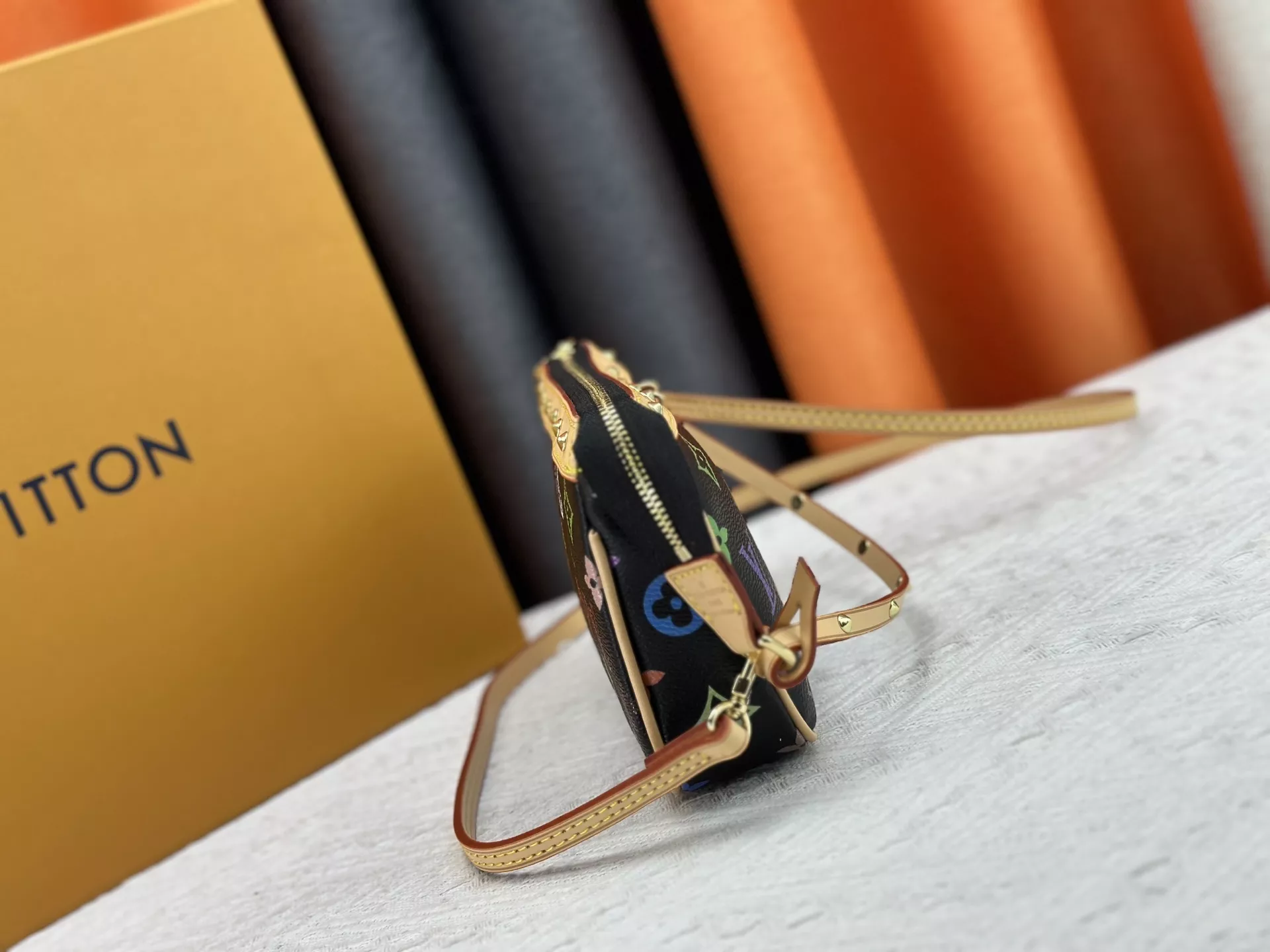 Louis Vuitton AAA Quality Messenger Bags For Women Functional 1883 - Image 3