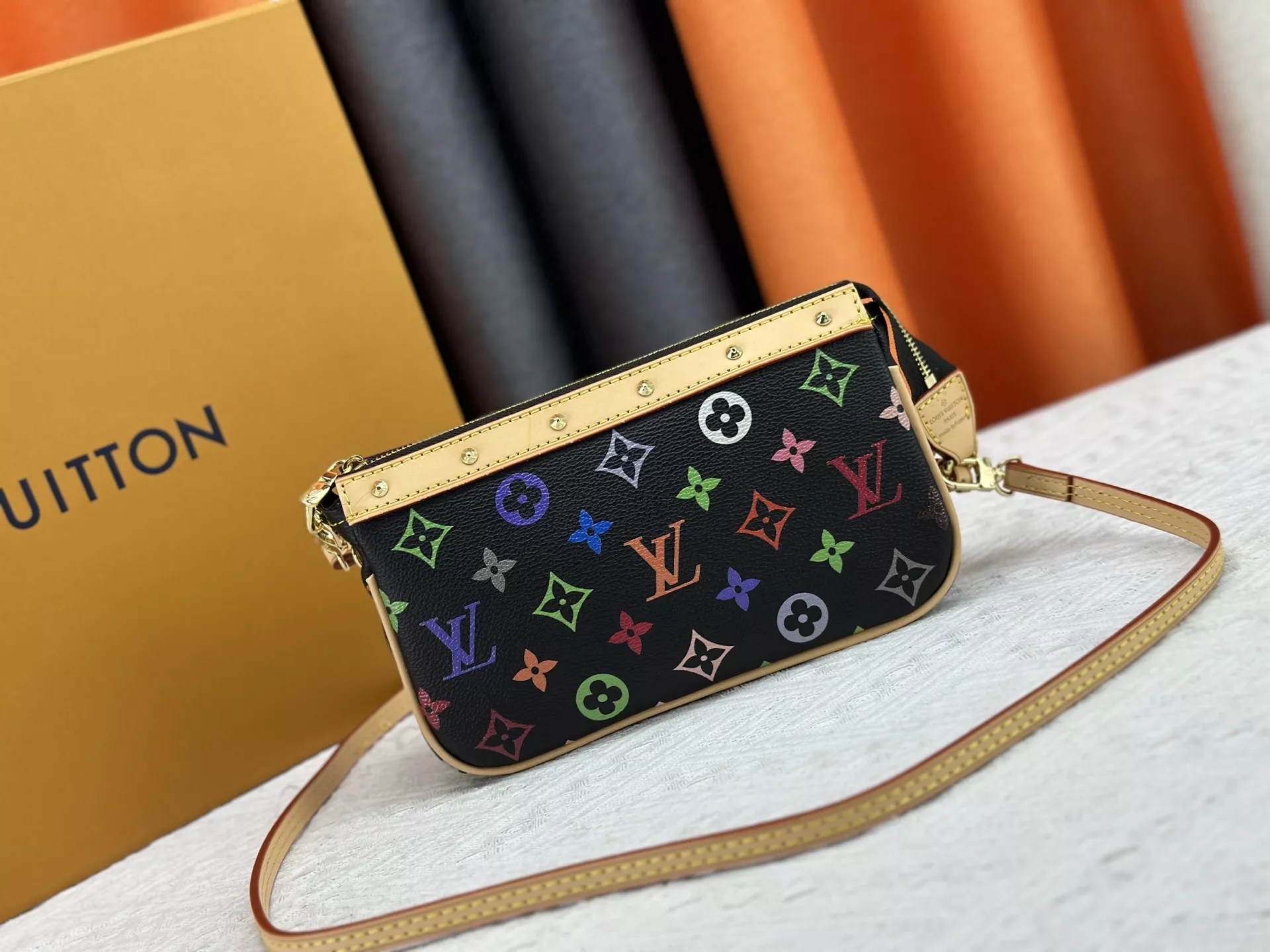 Louis Vuitton AAA Quality Messenger Bags For Women Functional 1883 - Image 4