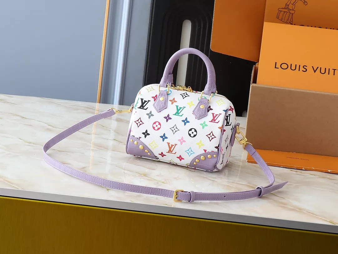 Louis Vuitton AAA Quality Messenger Bags For Women SportInspired 3471 - Image 3