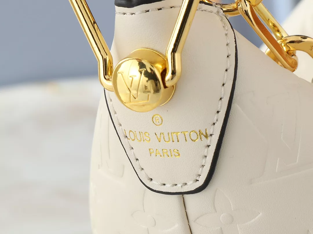 Louis Vuitton AAA Quality Messenger Bags For Women Unique 6985 - Image 5