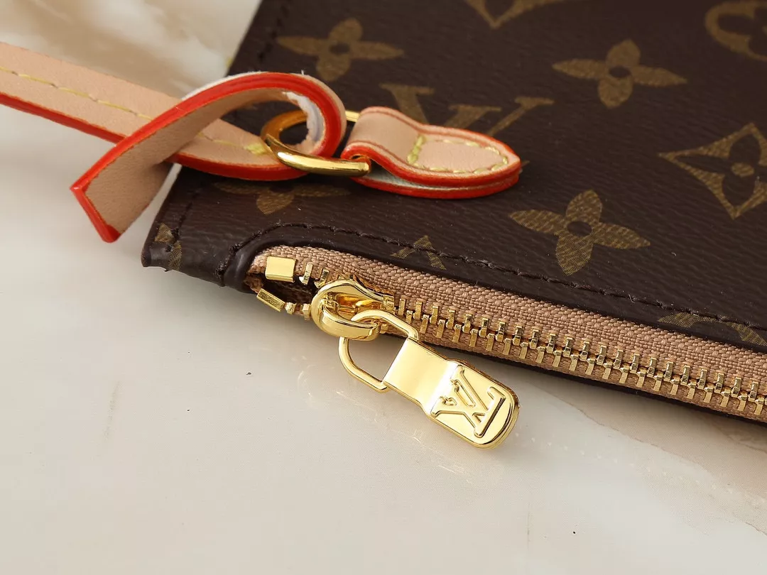 Louis Vuitton AAA Quality Shoulder Bags For Women AllSeason 9406 - Image 7