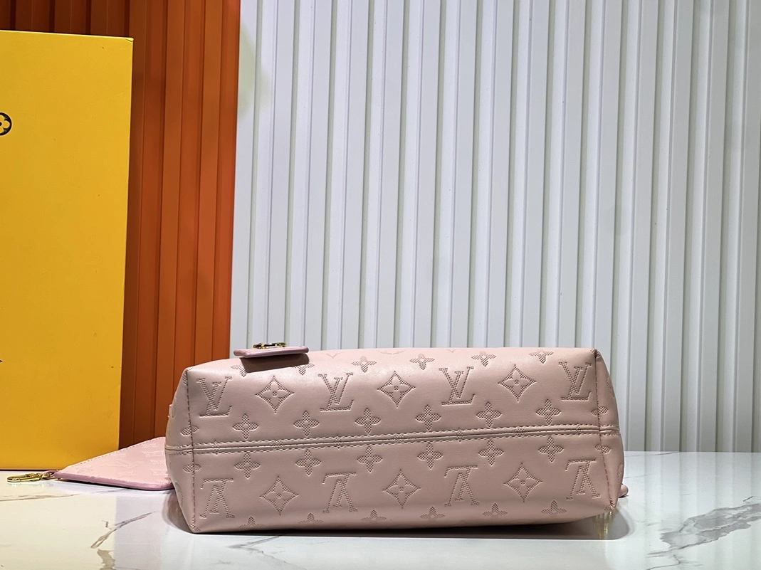 Louis Vuitton AAA Quality Shoulder Bags For Women Flexible 8775 - Image 6