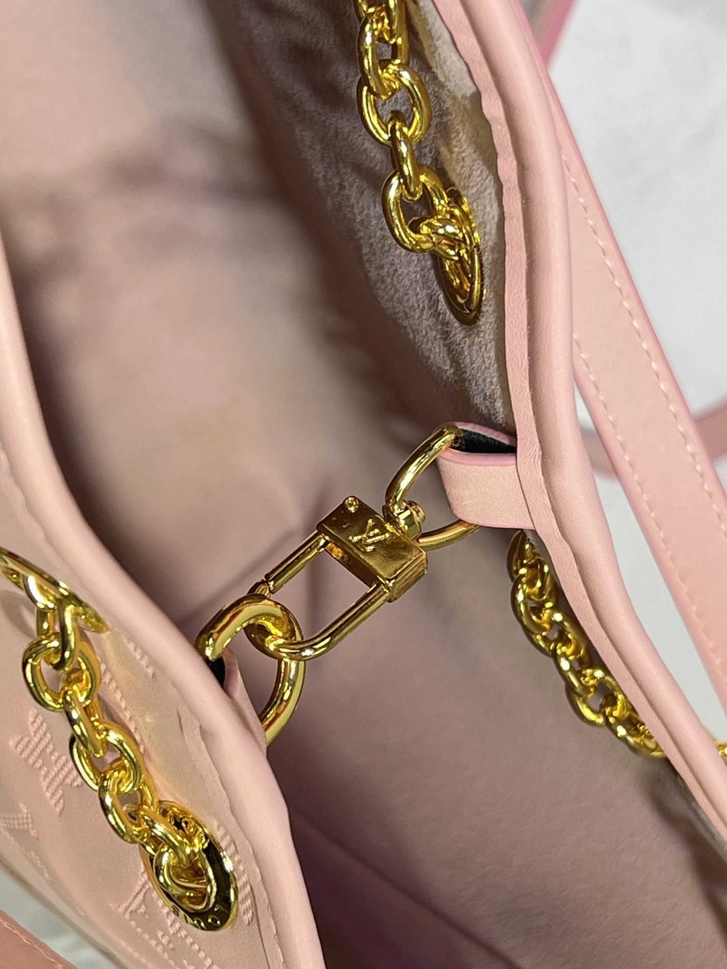 Louis Vuitton AAA Quality Shoulder Bags For Women Flexible 8775 - Image 8