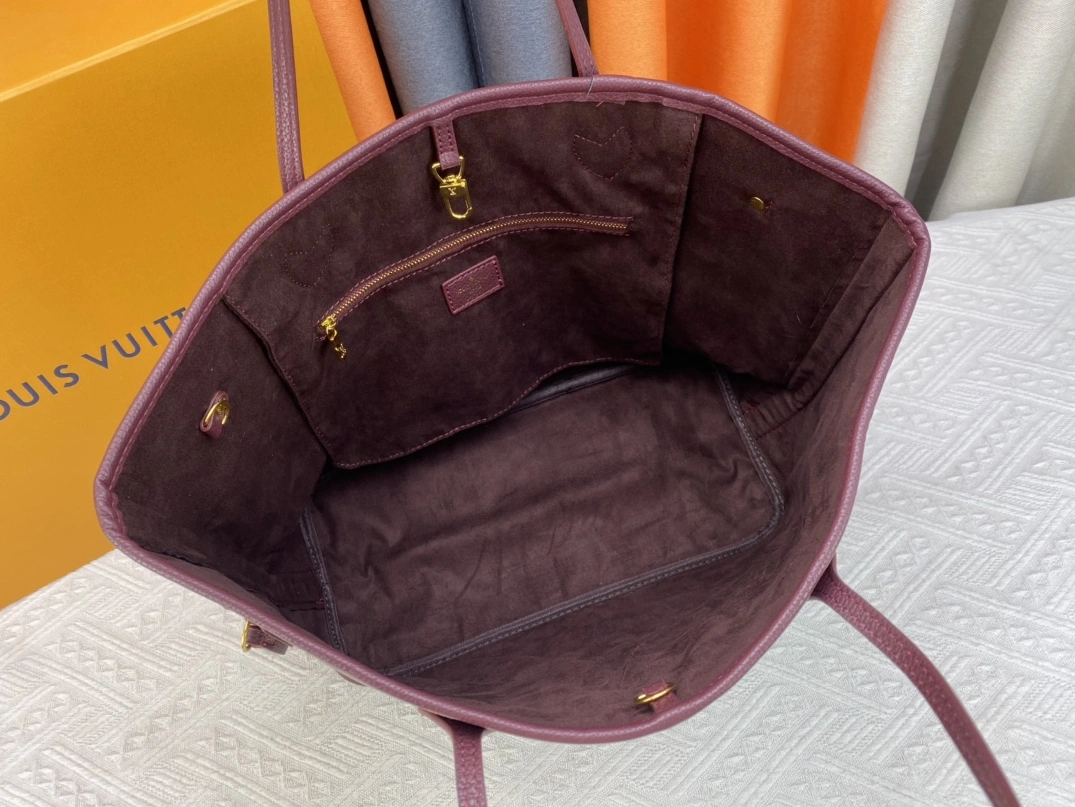 Louis Vuitton AAA Quality Shoulder Bags For Women GoAnywhere 299 - Image 8