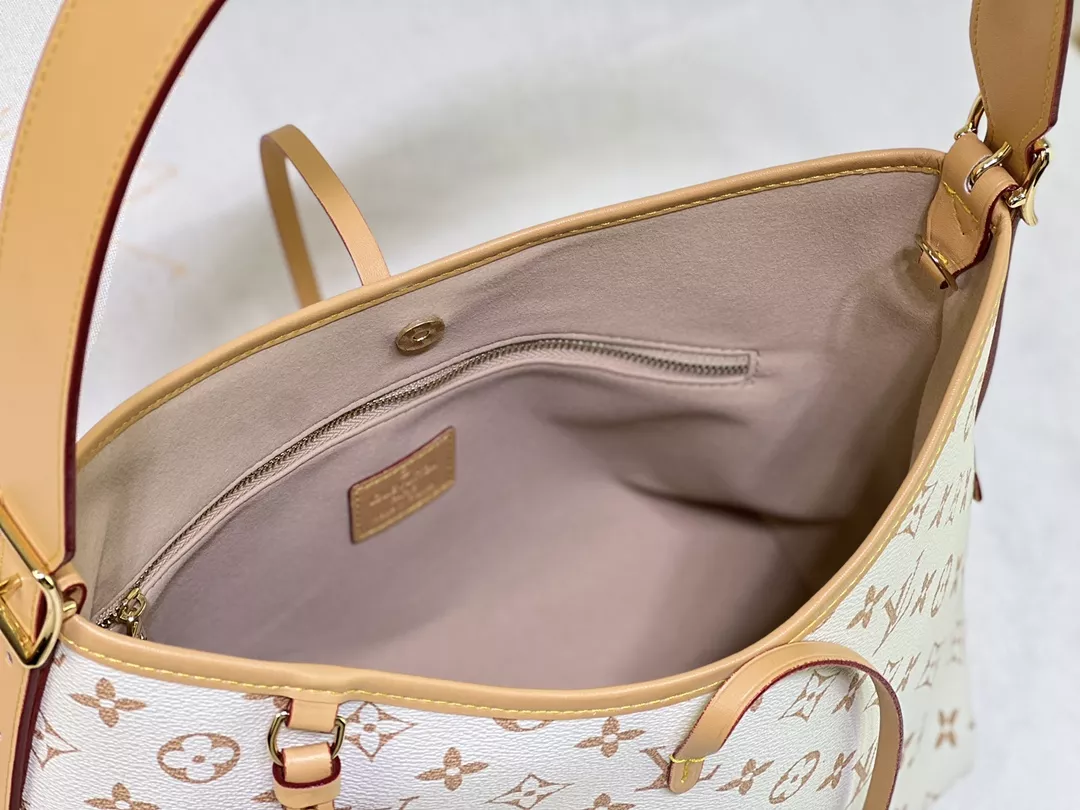 Louis Vuitton AAA Quality Shoulder Bags For Women Soft 6000 - Image 8