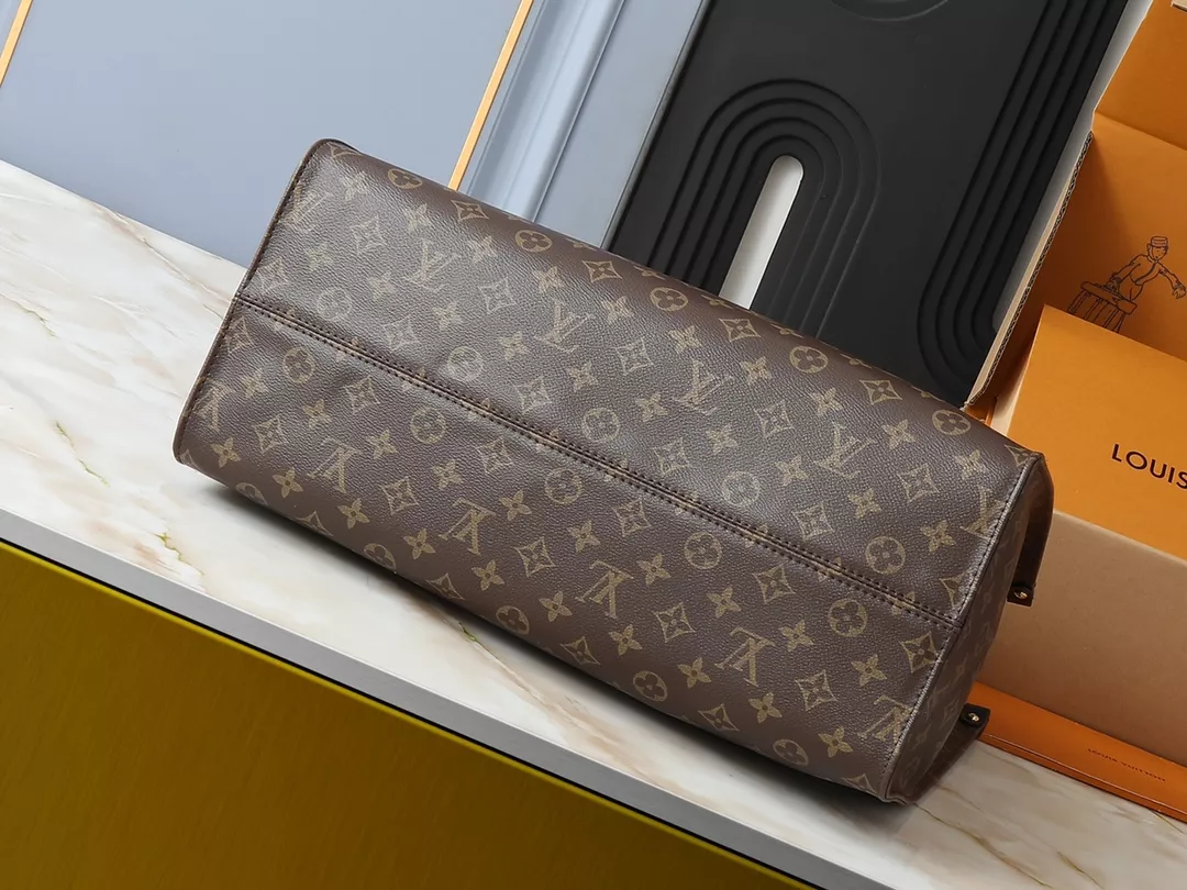 Louis Vuitton AAA Quality Tote-Handbags For Women Modern 6334 - Image 4