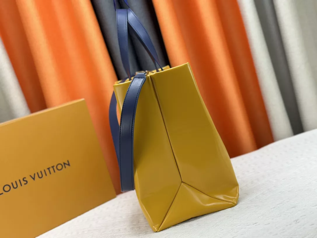 Louis Vuitton AAA Quality Tote-Handbags For Women Stylish 4204 - Image 3