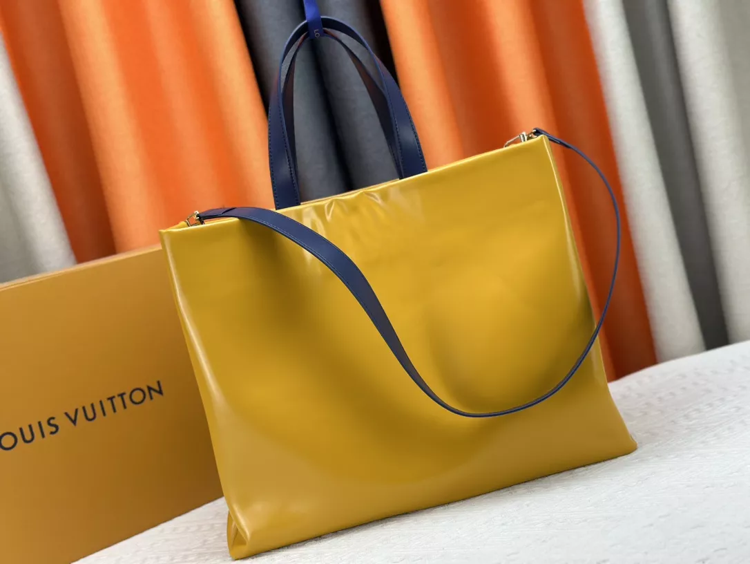 Louis Vuitton AAA Quality Tote-Handbags For Women Stylish 4204 - Image 4