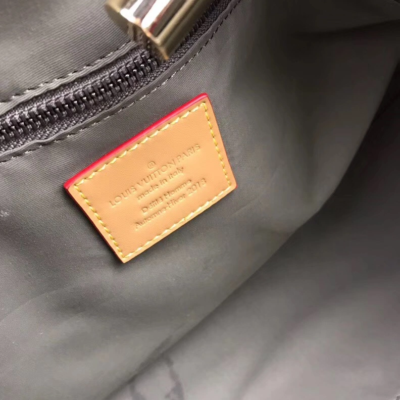 Louis Vuitton AAA Quality Travel Bags Versatile 4483 - Image 6