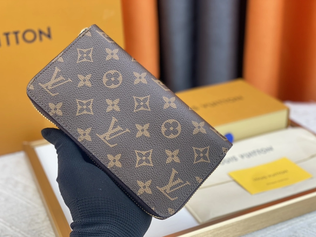 Louis Vuitton AAA Quality Wallets Comfortable 3593
