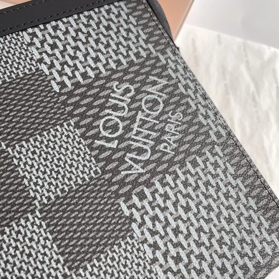 Louis Vuitton AAA Quality Wallets Flexible 5976