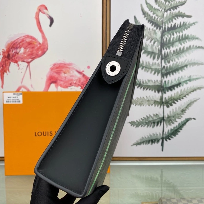 Louis Vuitton AAA Quality Wallets For Unisex EasyMatch 2143 - Image 3