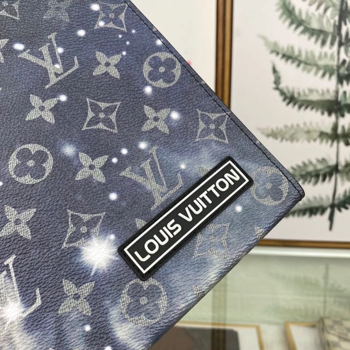 Louis Vuitton AAA Quality Wallets For Unisex Functional 1215 - Image 4