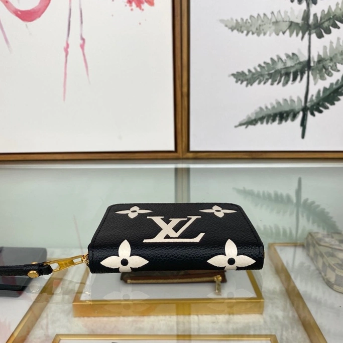 Louis Vuitton AAA Quality Wallets For Women Elegant 1913 - Image 6