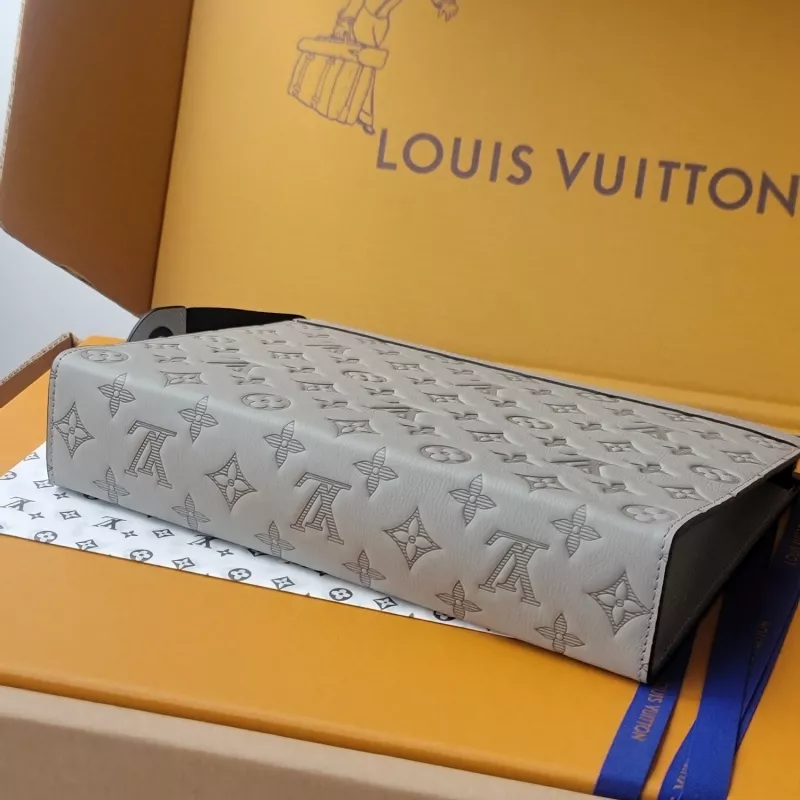 Louis Vuitton AAA Quality Wallets SmartChoice 2825 - Image 4
