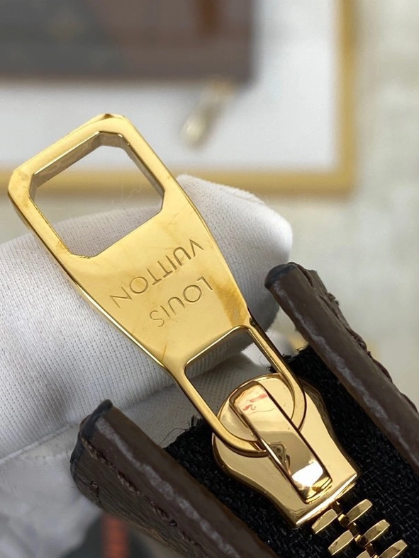 Louis Vuitton AAA Quality Wallets Sophisticated 6665 - Image 6