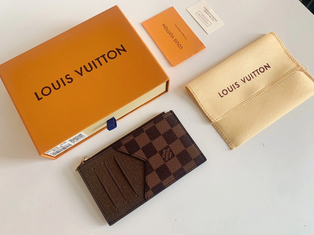 Louis Vuitton Card Case For Unisex Bright 7282