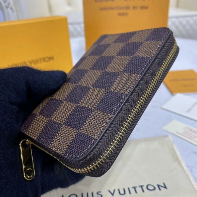 4 card sl Louis Vuitton Damier Ebene Zippy Coin Purse Brown - Image 4