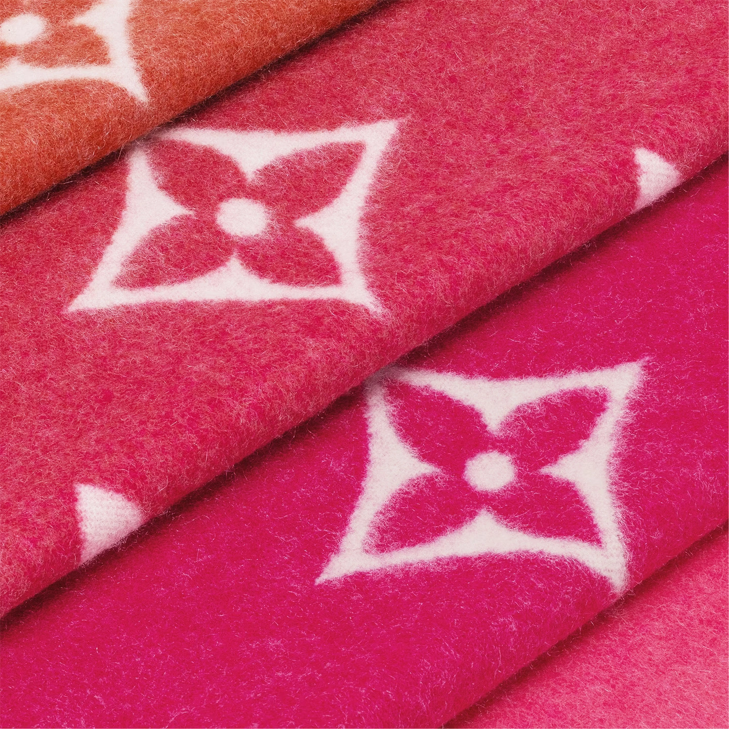 Louis Vuitton Grenadine M79506 Reykjavik Gradient Scarf - Image 4