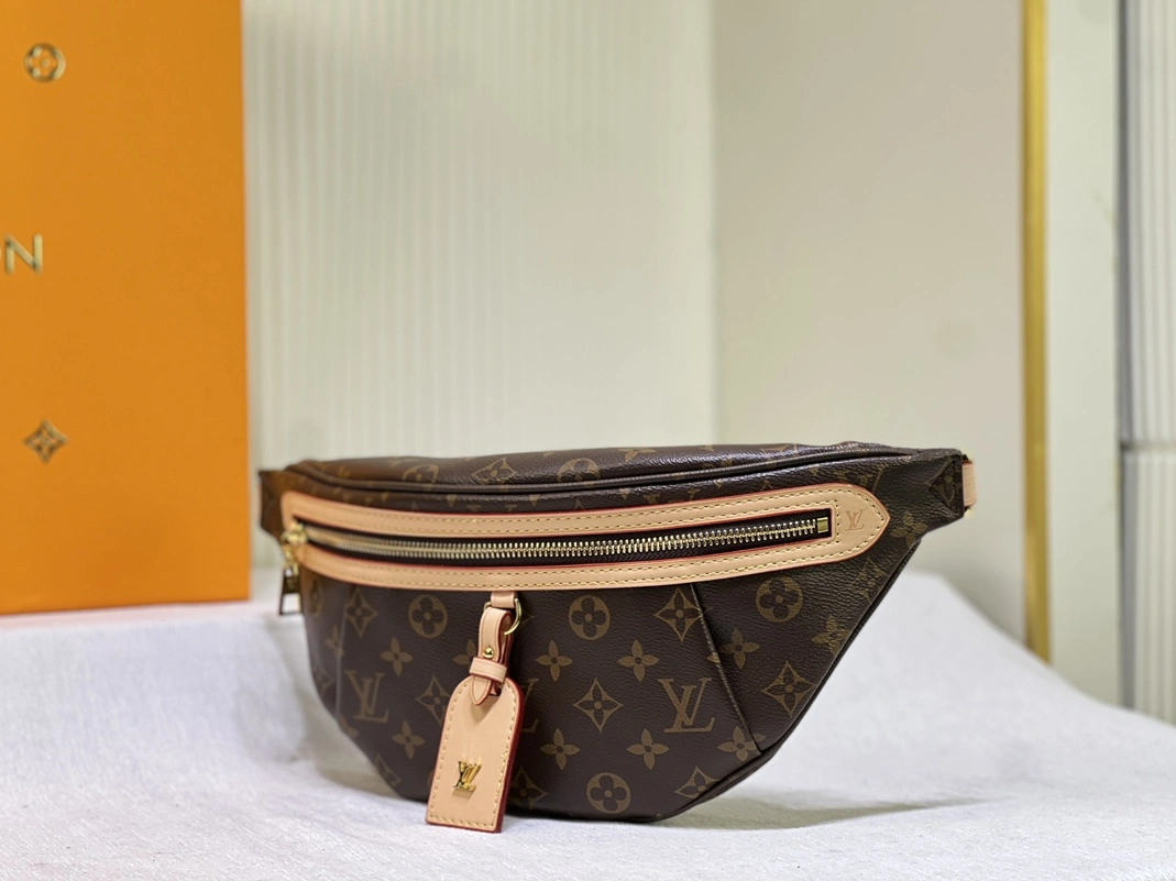 Louis Vuitton LV AAA Quality Belt Bags For Unisex Modern 3148