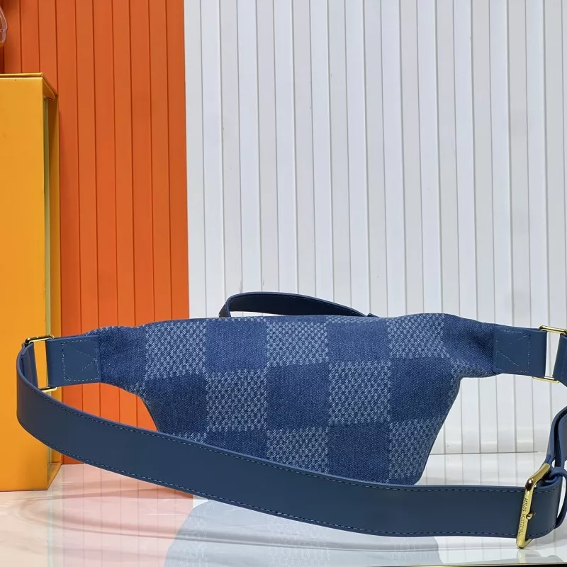 Louis Vuitton LV AAA Quality Belt Bags For Unisex Sophisticated 2912 - Image 3