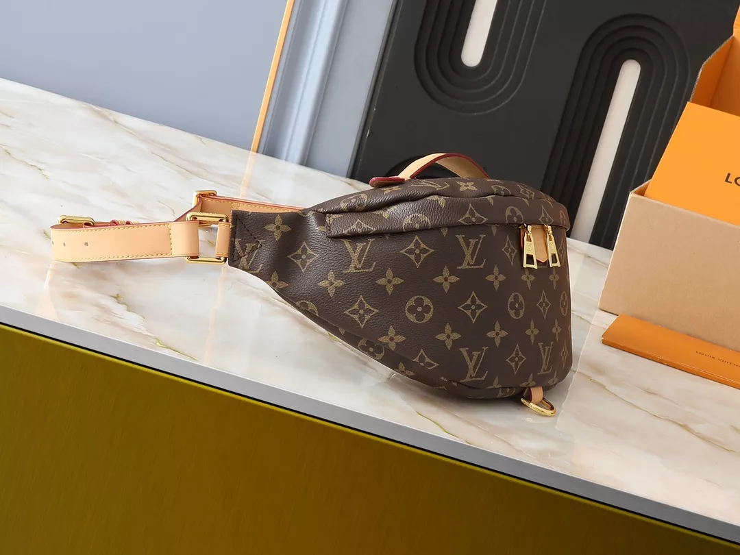 Louis Vuitton LV AAA Quality Belt Bags For Unisex Timeless 7908