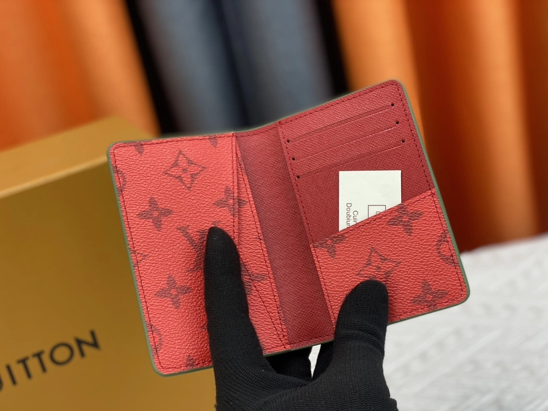 Louis Vuitton LV Card Case For Unisex Functional 3785 - Image 6