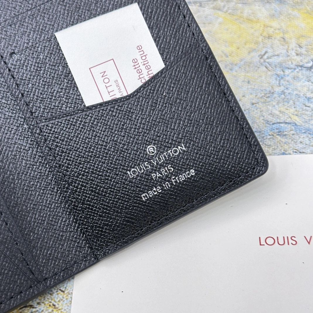 Louis Vuitton LV Card Case For Unisex ModernLook 8548 - Image 5