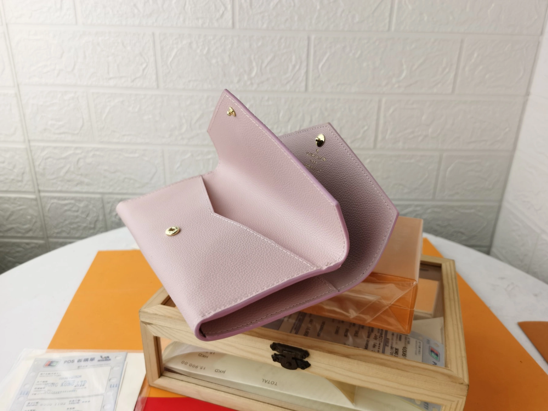 Louis Vuitton LV Card Case For Women Bold 4945 - Image 5