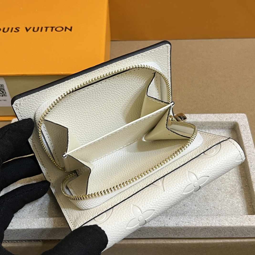 Louis Vuitton LV Card Case For Women EasyMatch 9832 - Image 7