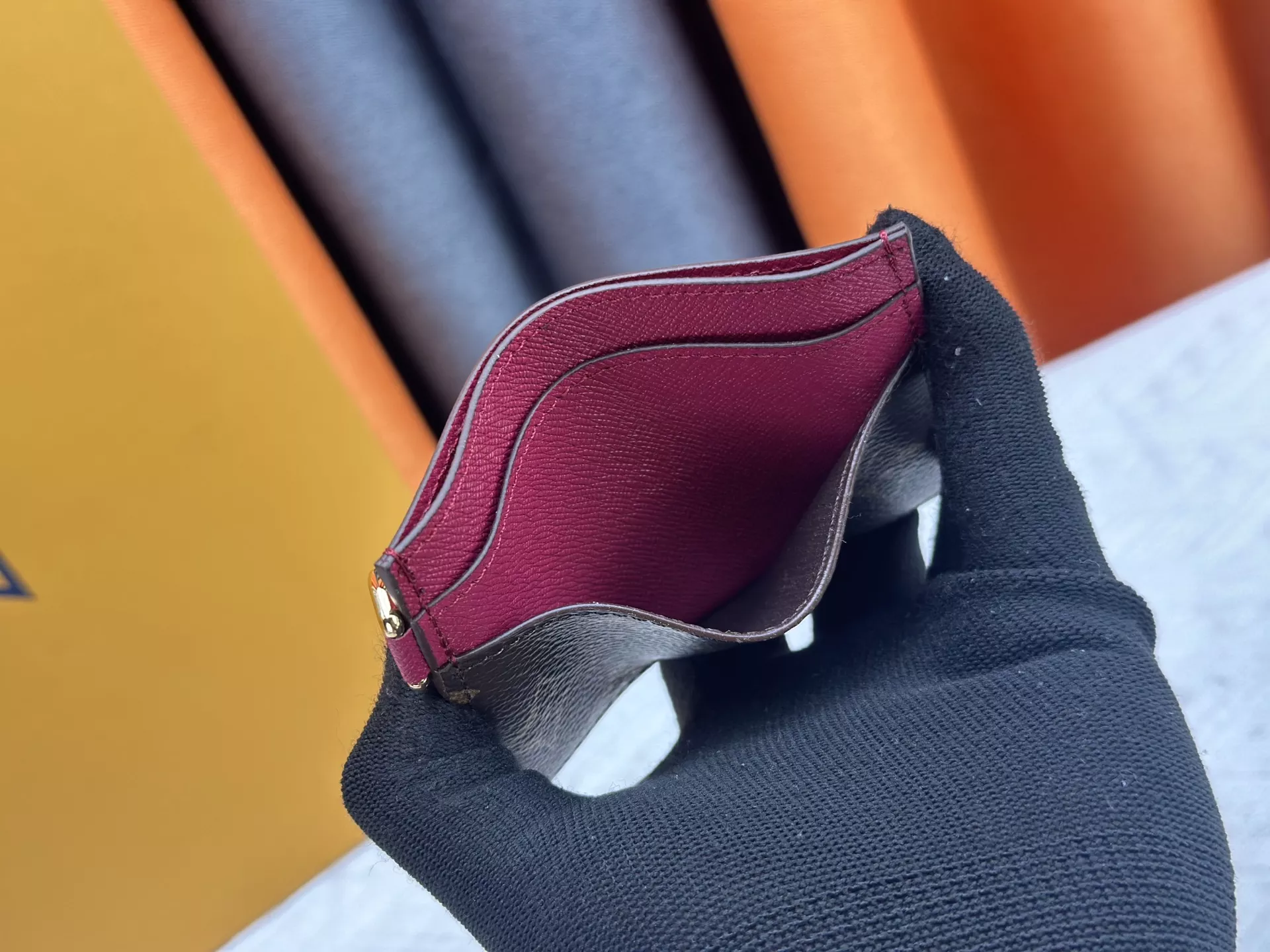 Louis Vuitton LV Card Case For Women EyeCatching 8317 - Image 5