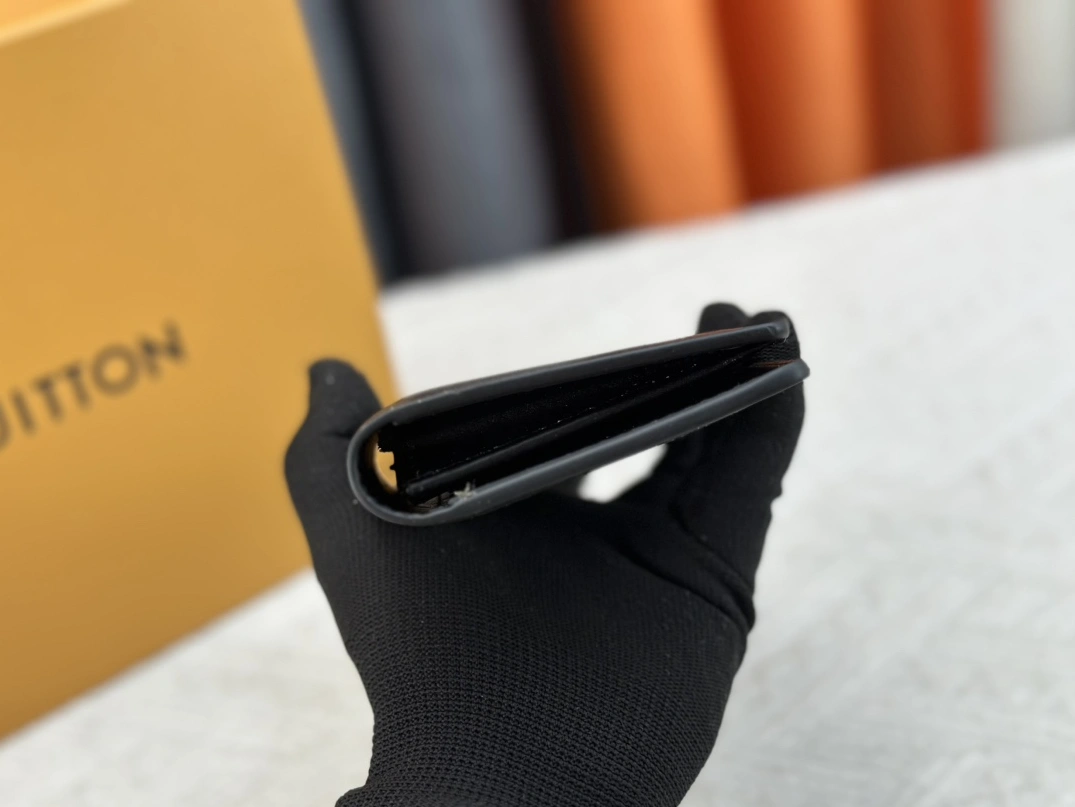 Louis Vuitton LV Card Case Trendsetting 6004 - Image 5