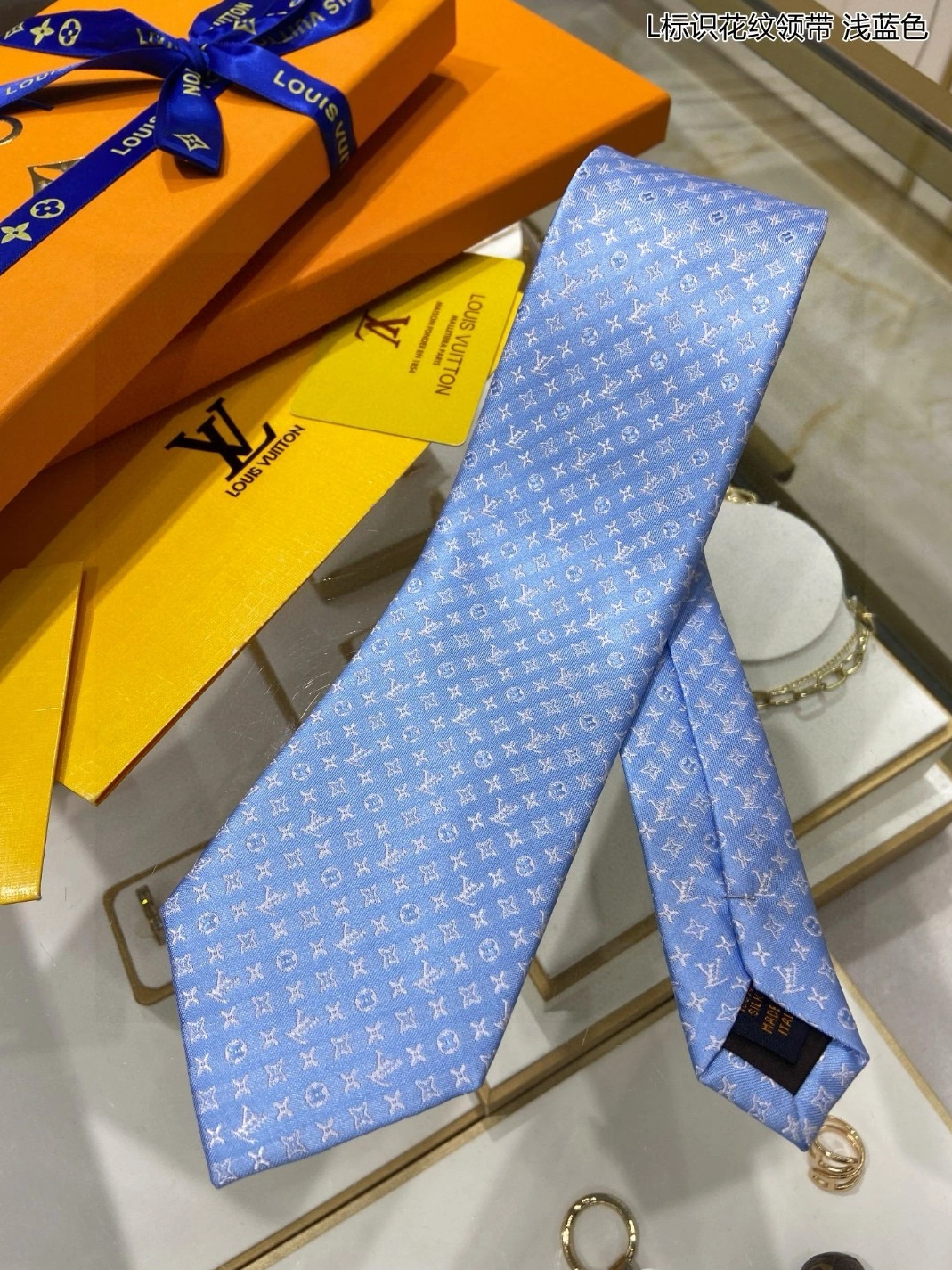 Louis Vuitton LV Necktie WellDesigned 587