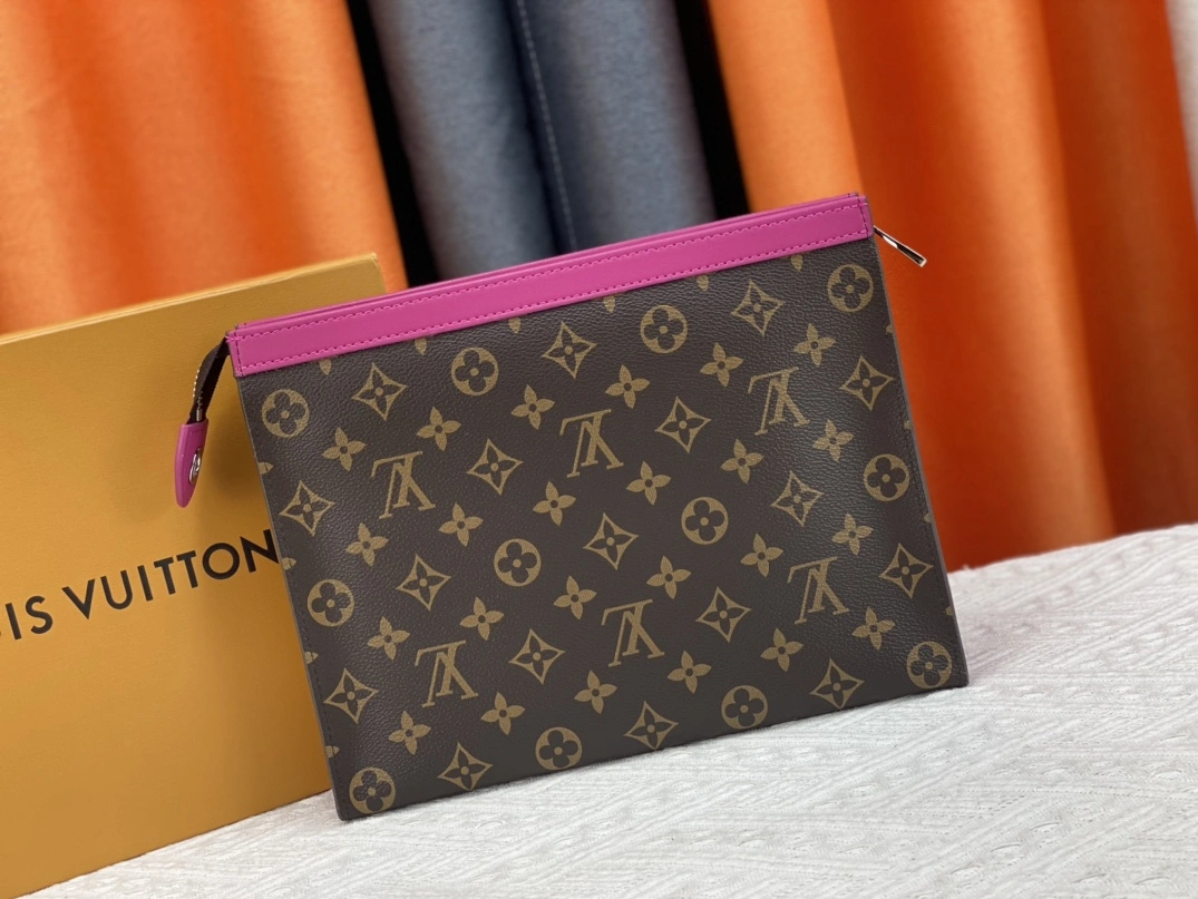 Louis Vuitton LV Wallets For Unisex AllSeason 857 - Image 4