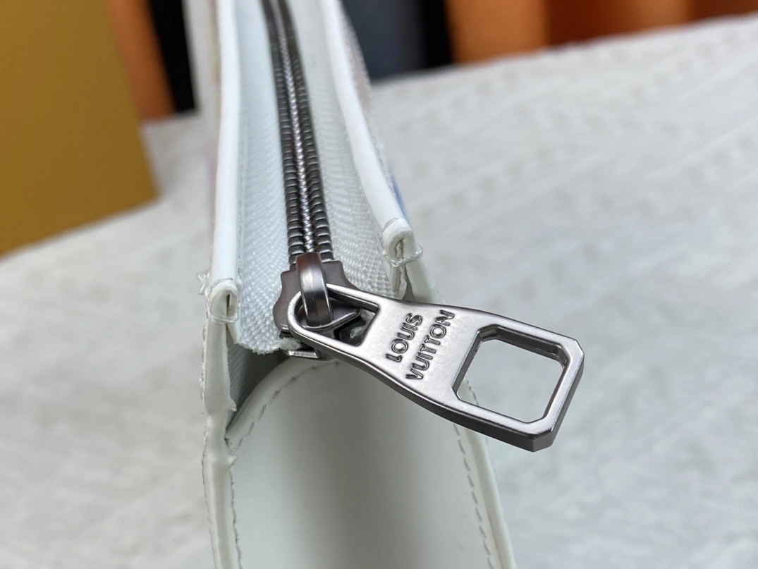 Louis Vuitton LV Wallets For Unisex Breathable 183 - Image 6