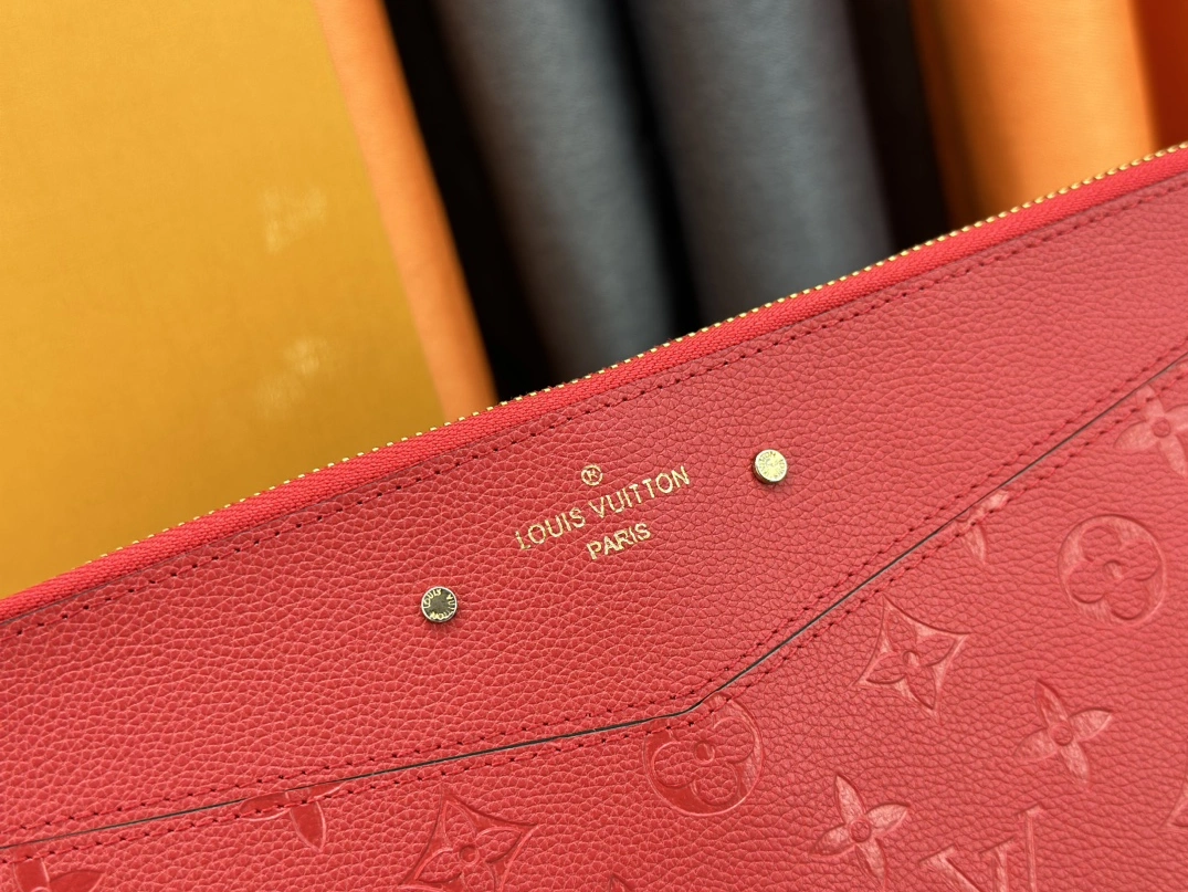 Louis Vuitton LV Wallets For Unisex Classic 7474 - Image 5