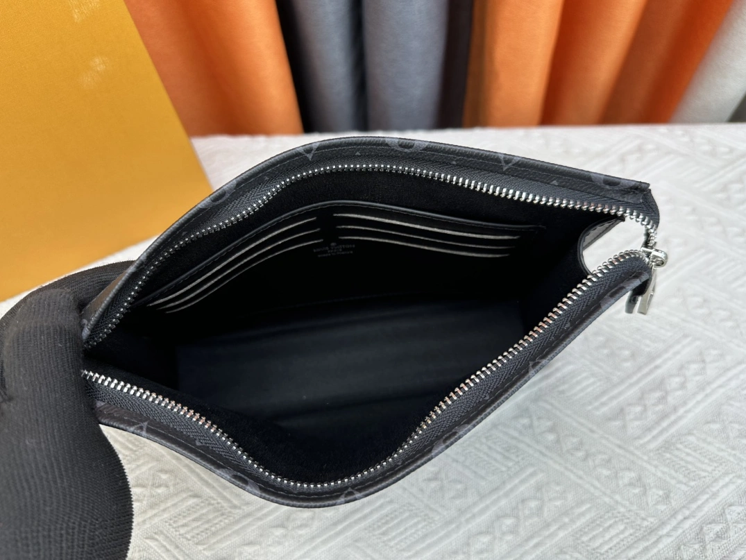 Louis Vuitton LV Wallets For Unisex Comfortable 1380 - Image 6