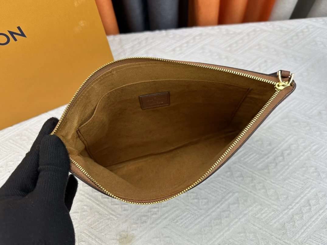 Louis Vuitton LV Wallets For Unisex Fashionable 7606 - Image 6