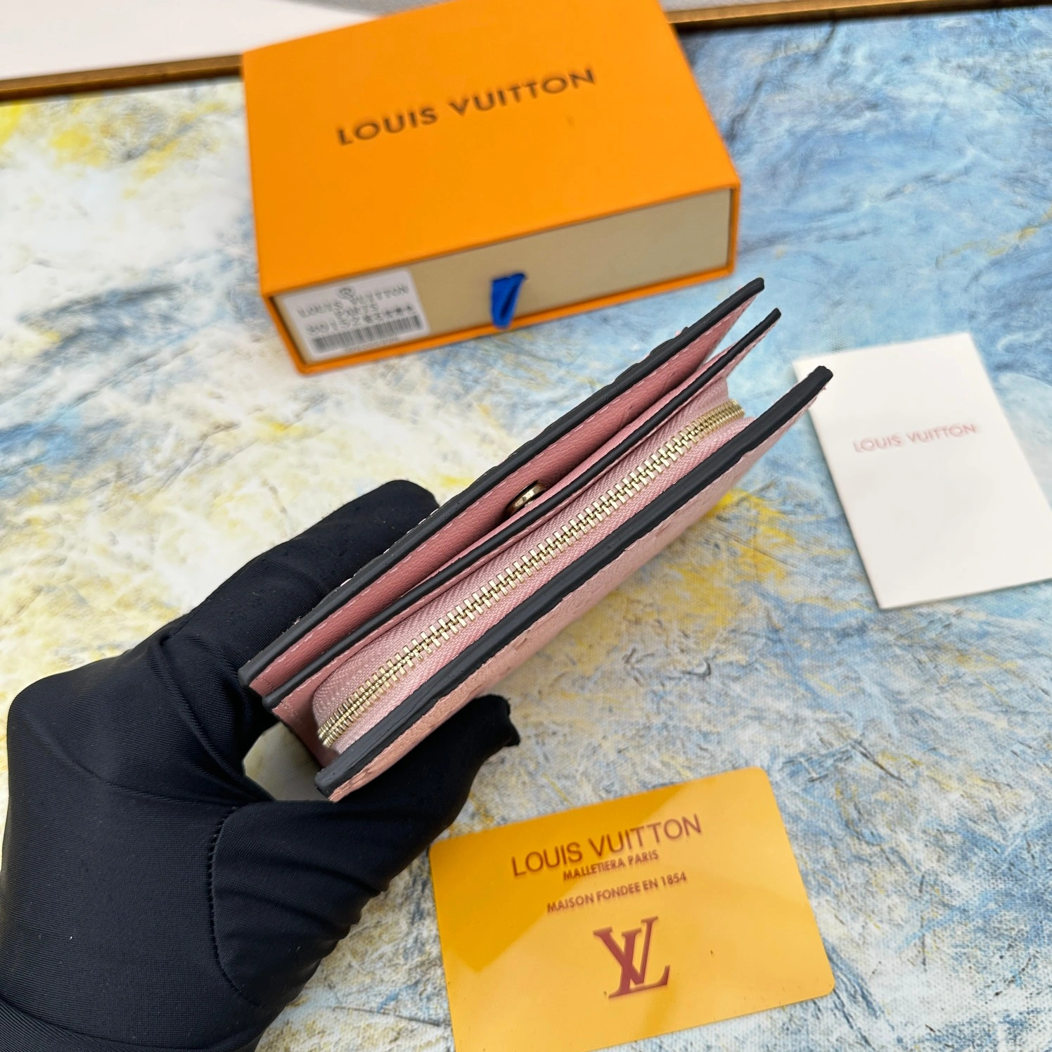 Louis Vuitton LV Wallets For Women Popular 8439 - Image 3