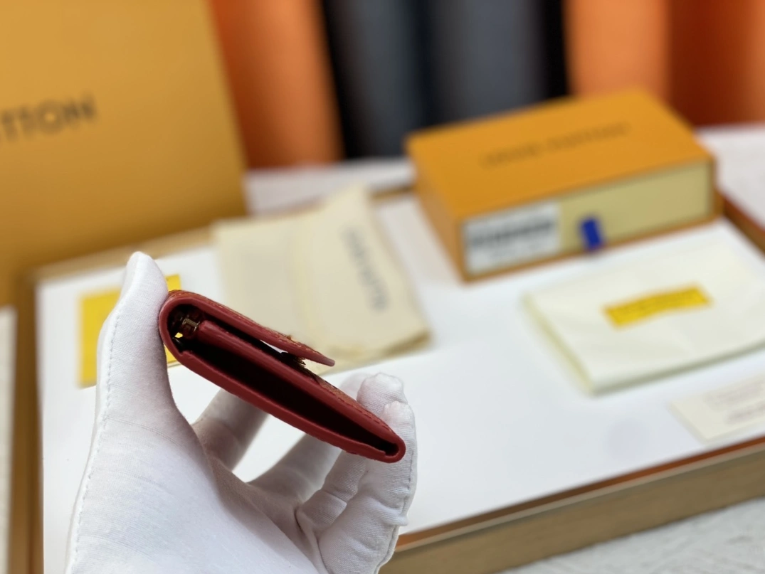 Louis Vuitton LV Wallets For Women UrbanStyle 5364 - Image 4