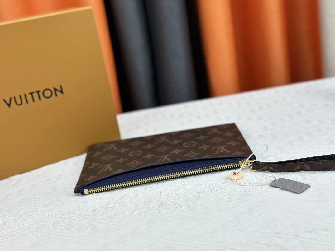 Louis Vuitton LV Wallets In Navy ModernLook 142 - Image 5