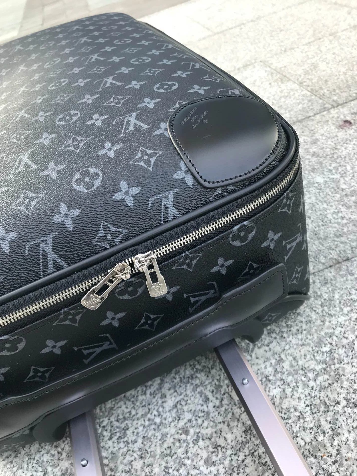Louis Vuitton Luggage Sophisticated 4536 - Image 3